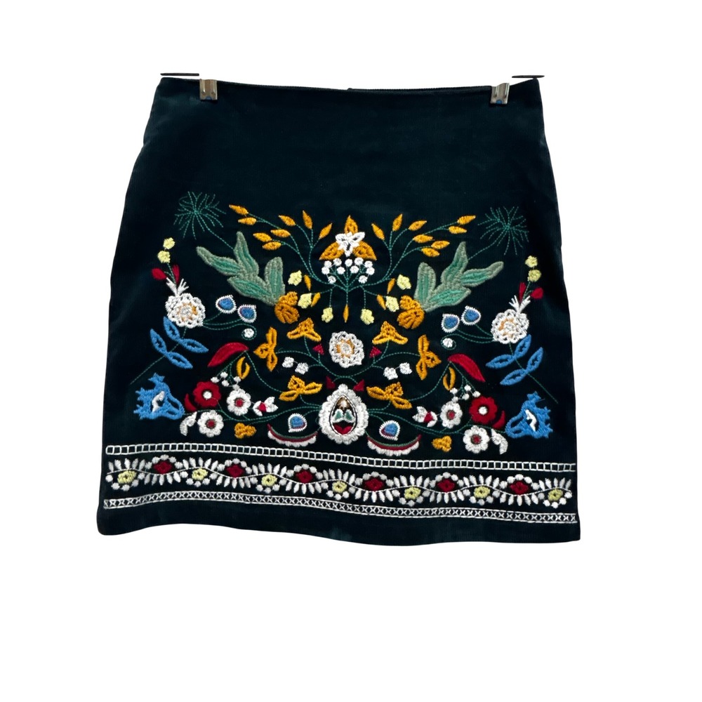 Simplee Embroidered Floral Corduroy Mini Skirt Green Boho Sz M Cottagecore Artsy